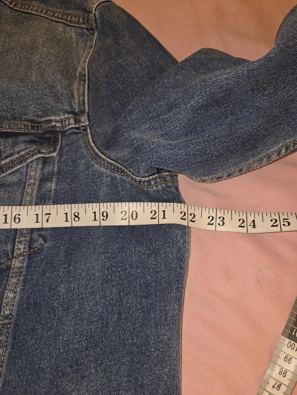 Levi's Men's Dark Blue Denim Trucker Jacket - Classic Trucker Style